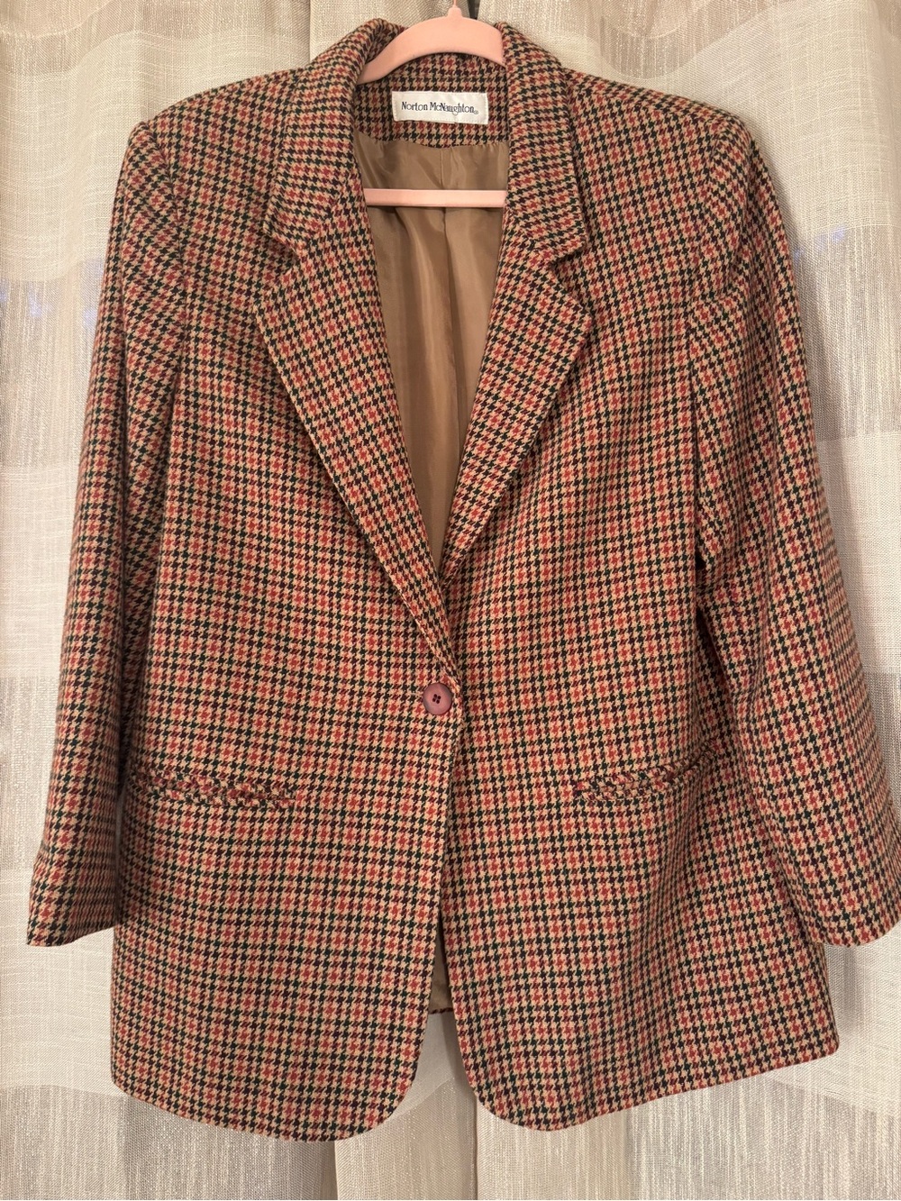 Norton McNaughton Red and Tan Houndstooth Blazer